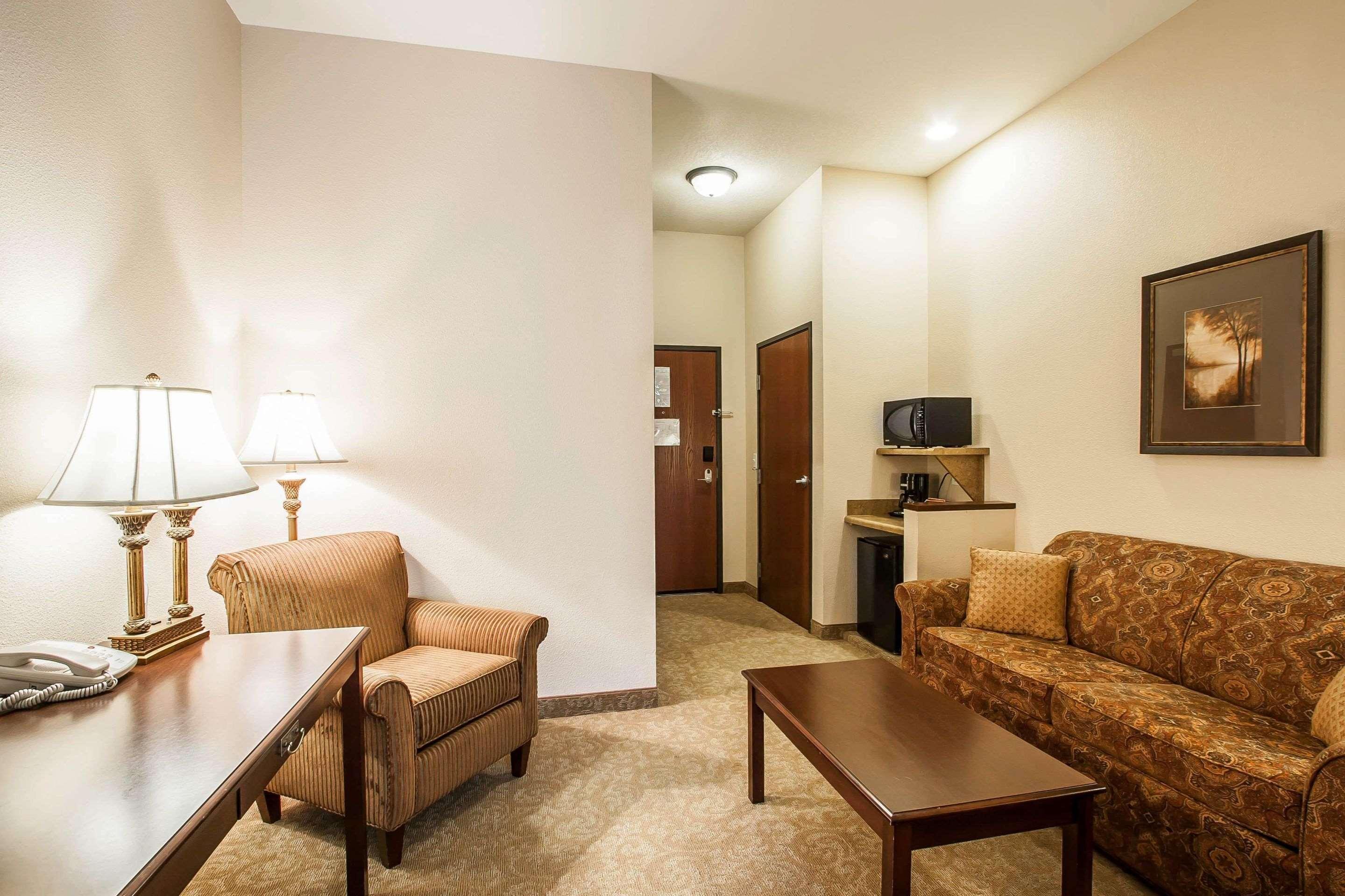 Comfort Inn & Suites Mcminnville Wine Country Extérieur photo