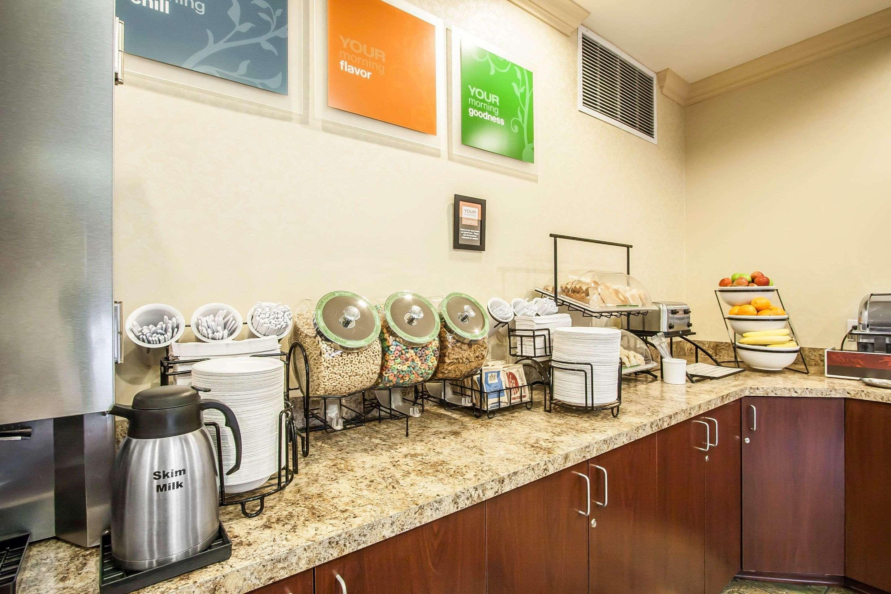 Comfort Inn & Suites Mcminnville Wine Country Extérieur photo